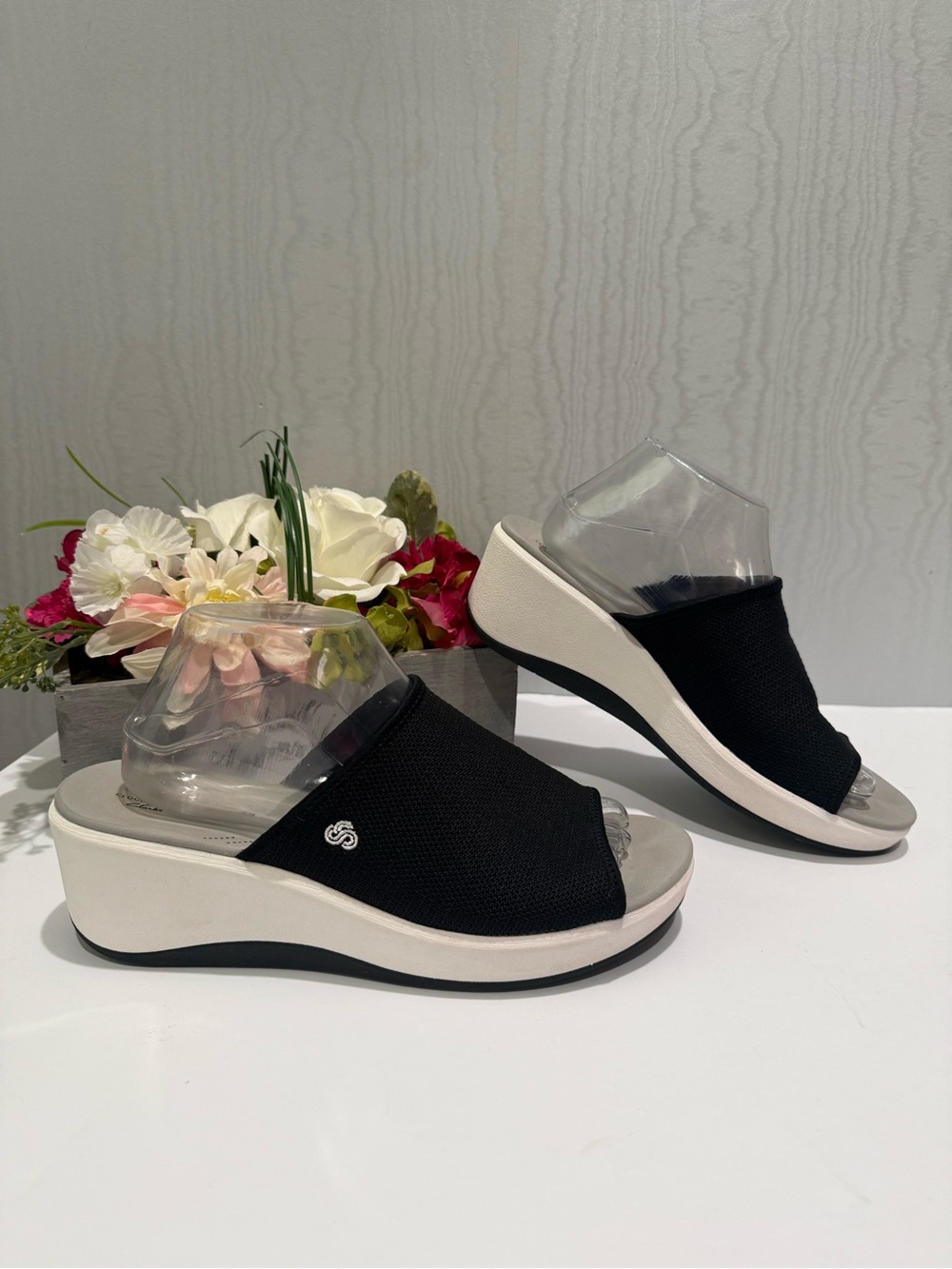 Clarks Cloudsteppers Cushion Soft Step Cali Bay Wedge Sandals Black Sz 10